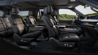 2025 Lincoln Lincoln Navigator Internal Image 1